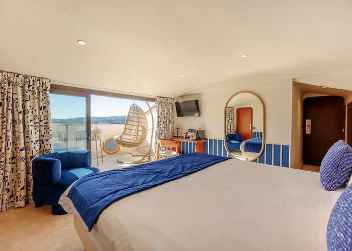 Otel Welcome 4*